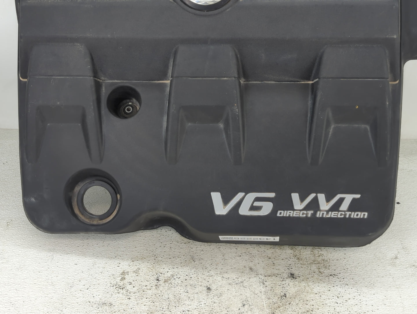 2015 Cadillac Srx Engine Cover 1432225 - Oemusedautoparts1.com