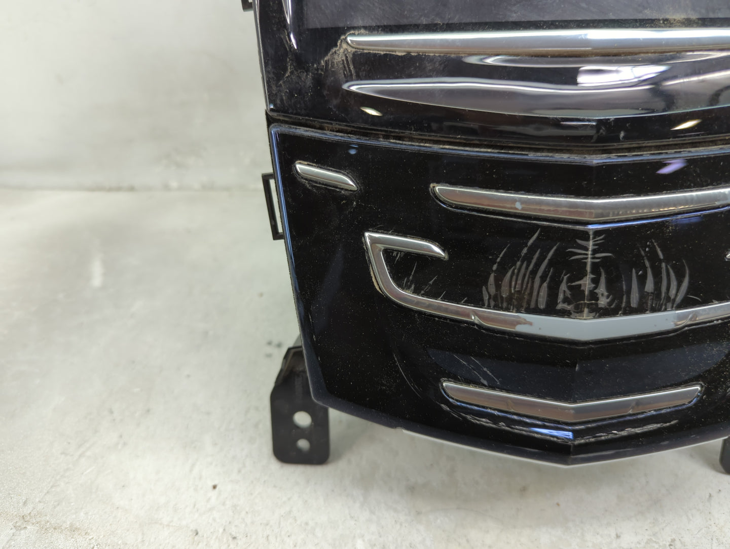 2015 Cadillac Srx Information Display Screen Black - Oemusedautoparts1.com