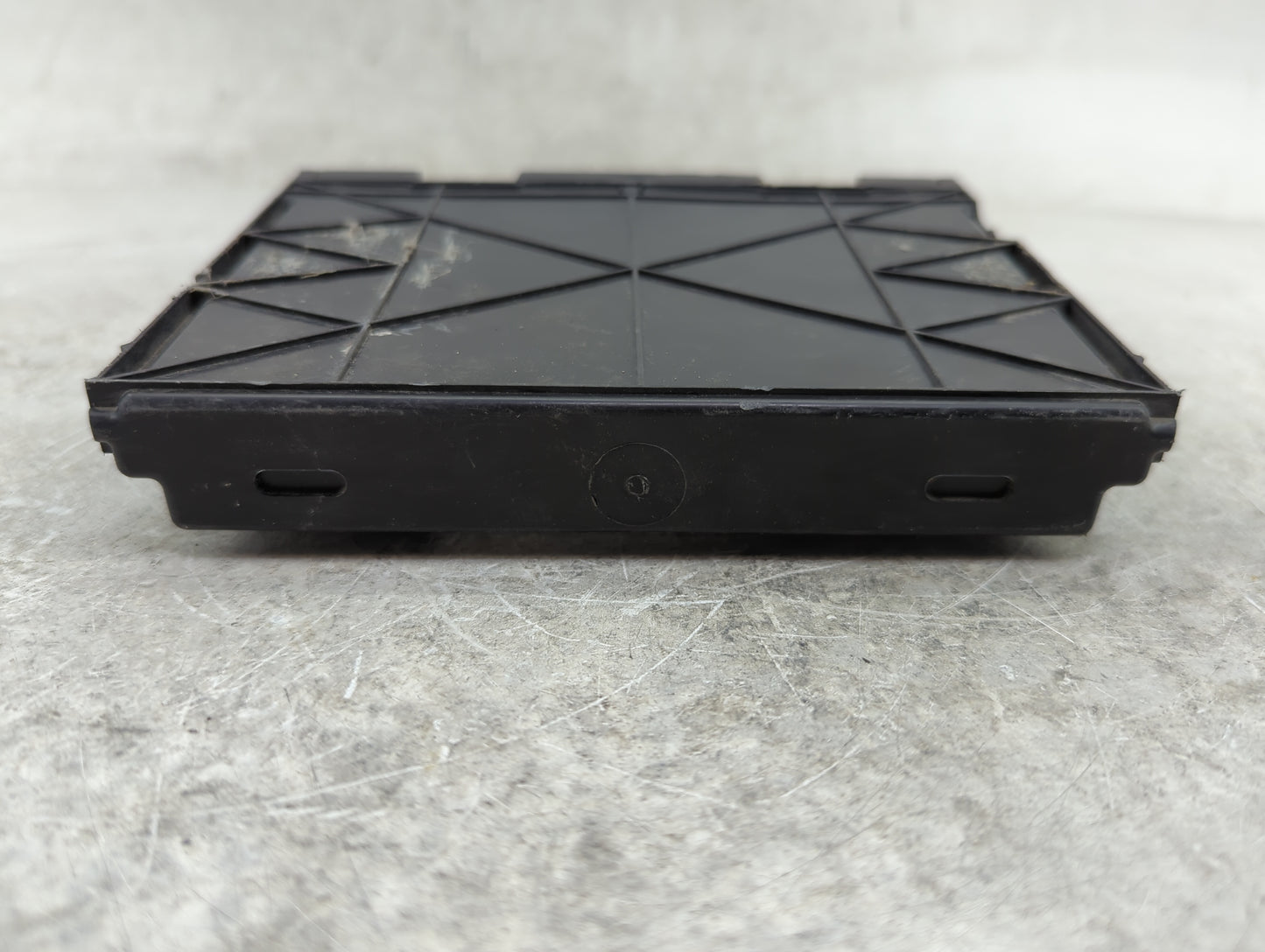 2015-2016 Cadillac Srx Body Control Module Bcm Inner Cabin Fuse Box - Oemusedautoparts1.com