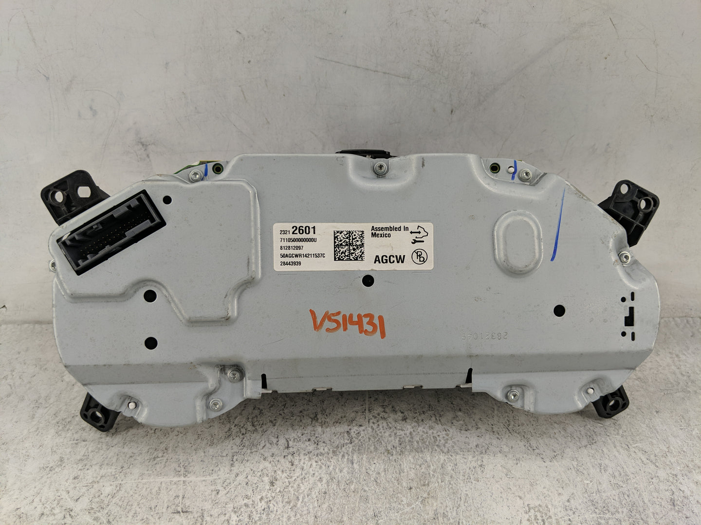 2015 Cadillac Srx Instrument Cluster Speedometer Gauges P/N:23212601 7110500000000U, 812812097, 50AGCWR14211537C Miles: Fits