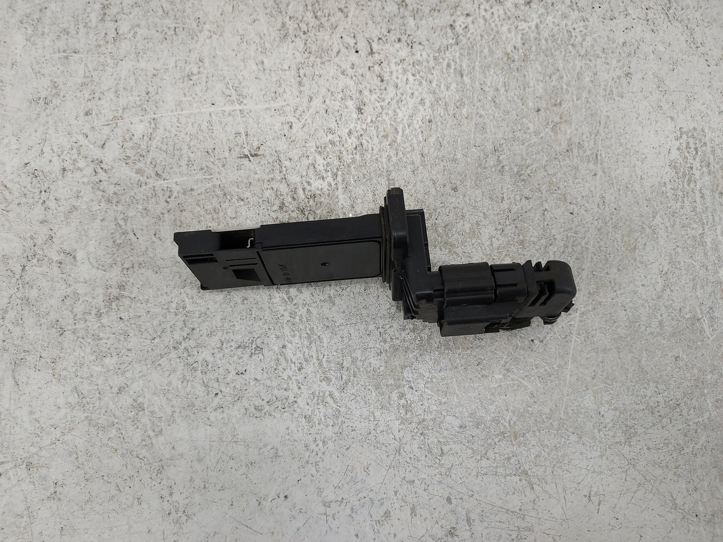 2012-2016 Cadillac Srx Mass Air Flow Meter Maf 1486905 - Oemusedautoparts1.com