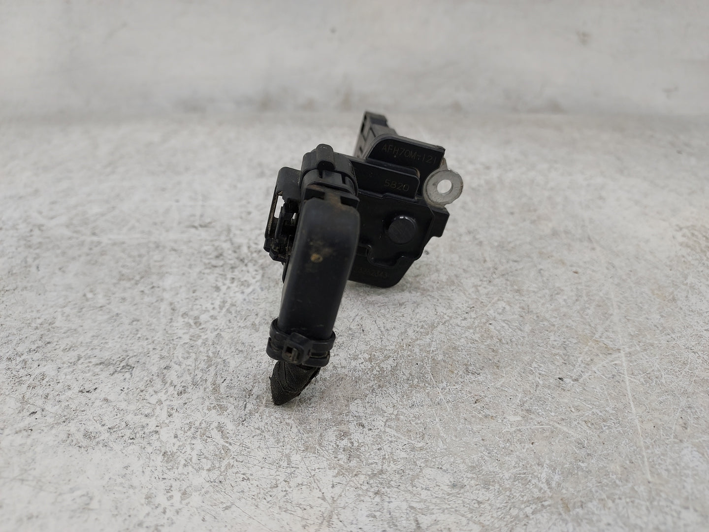 2012-2016 Cadillac Srx Mass Air Flow Meter Maf 1486905 - Oemusedautoparts1.com