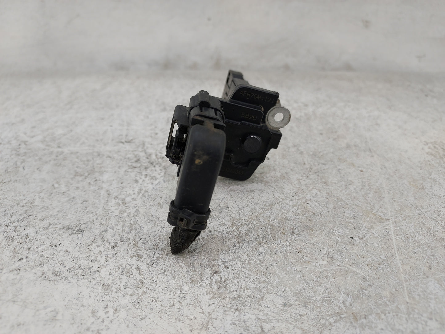 2012-2016 Cadillac Srx Mass Air Flow Meter Maf 1486905 - Oemusedautoparts1.com