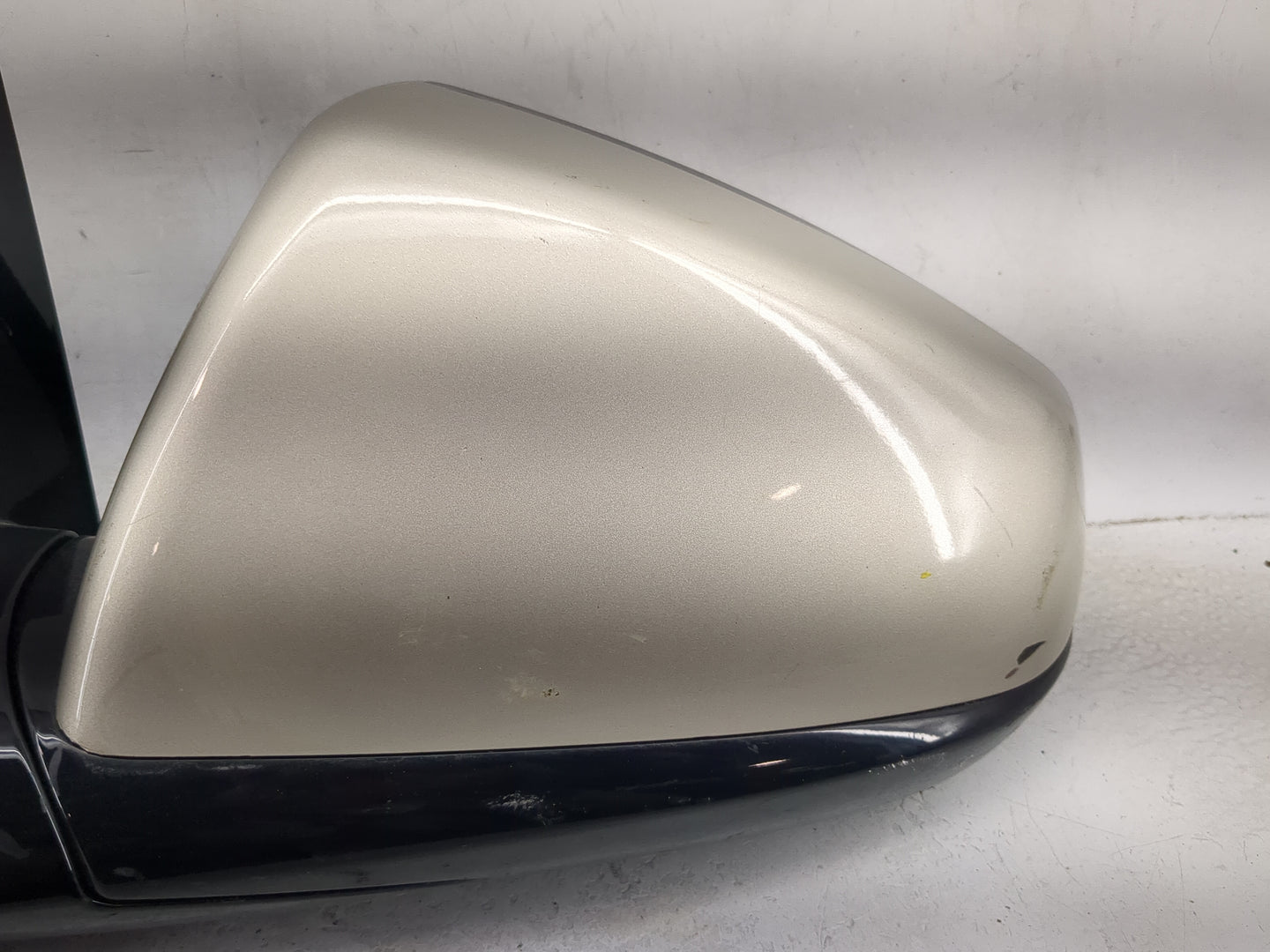 2013-2015 Cadillac Srx Driver Side View Mirror - Left Door Mirror OEM Used - Oemusedautoparts1.com
