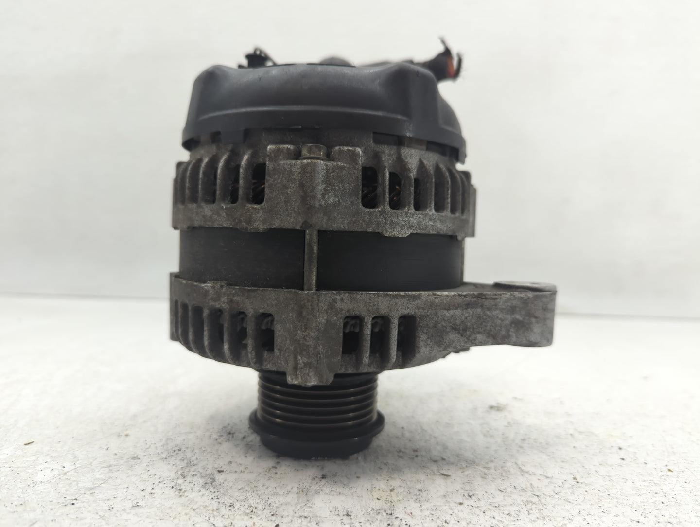 2013-2016 Cadillac Srx Alternator Replacement Generator Charging Assembly Engine OEM P/N:H04211-8161 22988006 Fits OEM Used 