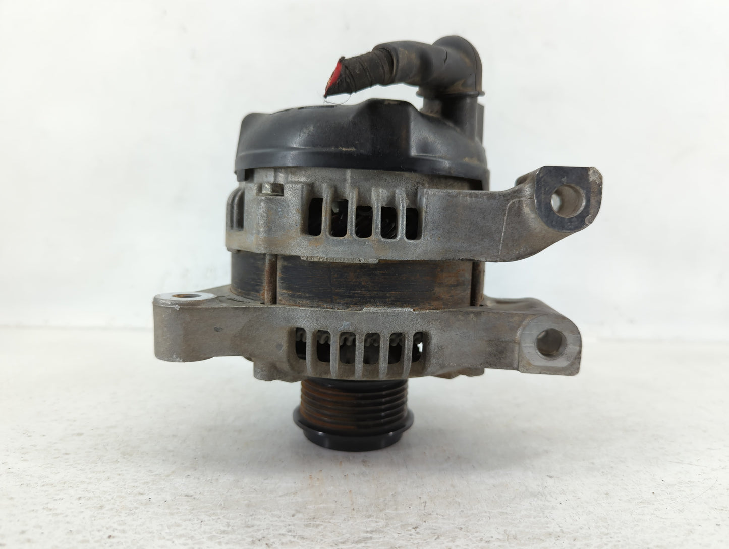 2013-2016 Cadillac Srx Alternator Replacement Generator Charging Assembly Engine OEM P/N:104211-8161 22988006 Fits OEM Used 