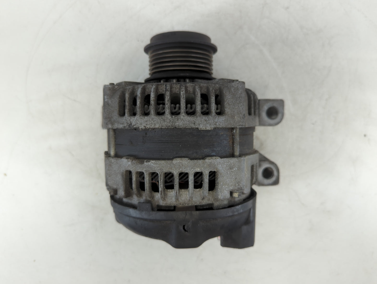 2013-2016 Cadillac Srx Alternator Replacement Generator Charging Assembly Engine OEM P/N:104211-8161 22988006 Fits OEM Used 