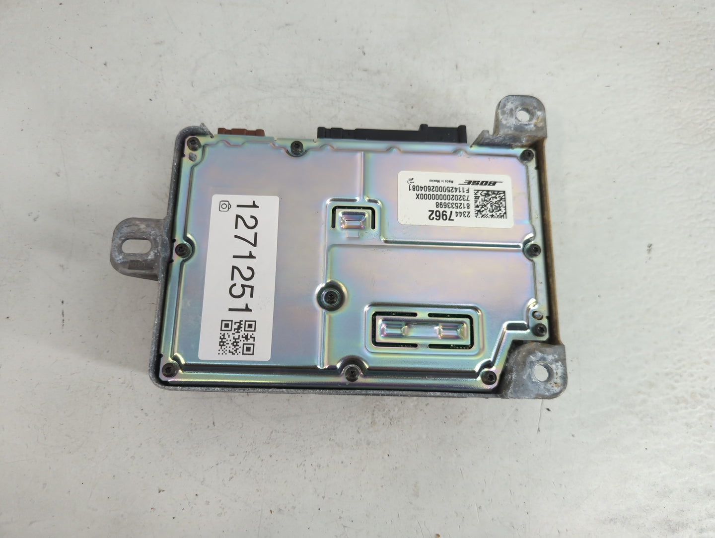 2015-2016 Cadillac Xts Radio AM FM Cd Player Receiver Replacement P/N:23447962 Fits Fits 2015 2016 OEM Used Auto Parts - Oem