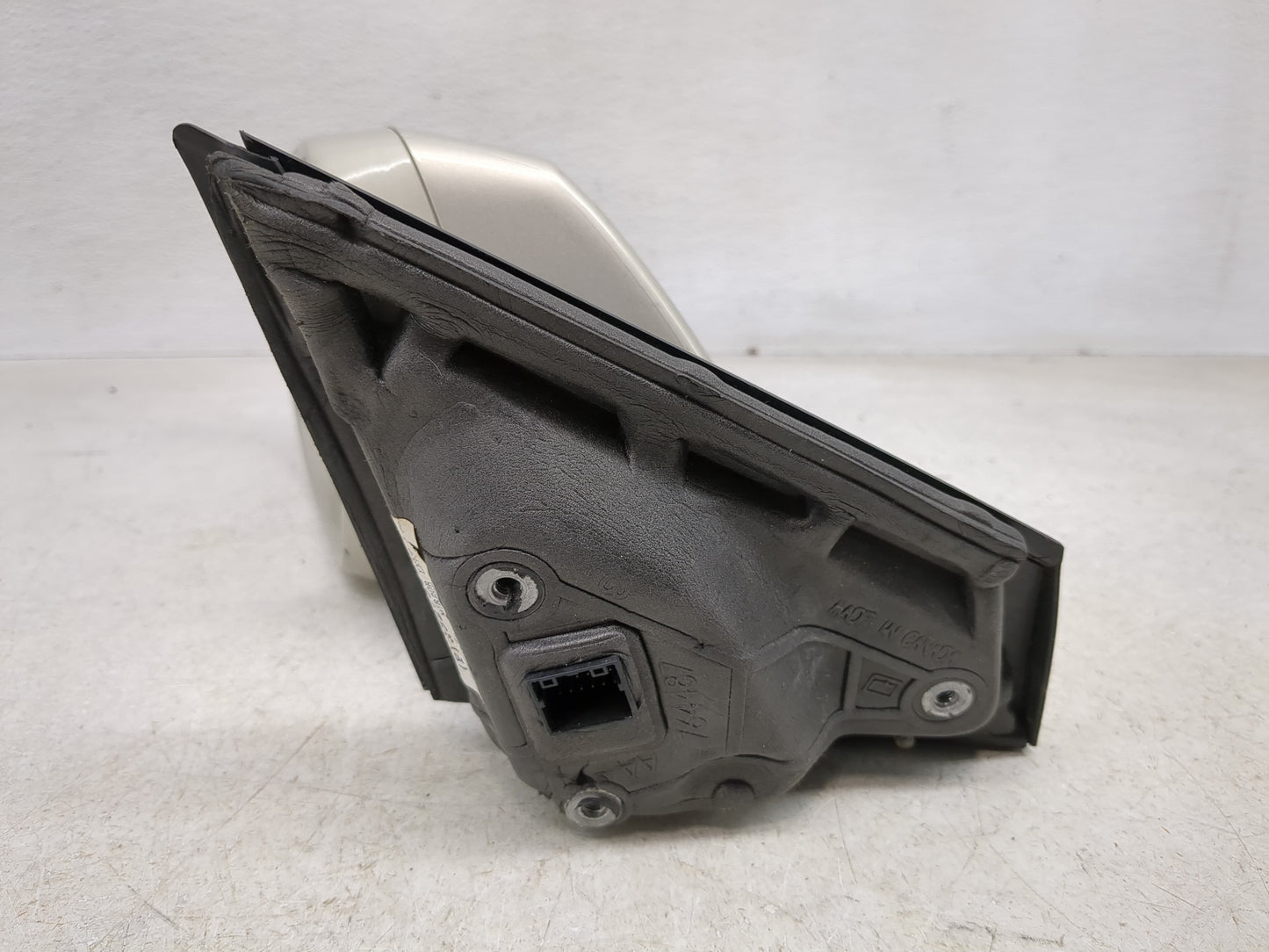 2013-2015 Cadillac Xts Driver Side View Mirror - Left Door Mirror OEM Used - Oemusedautoparts1.com