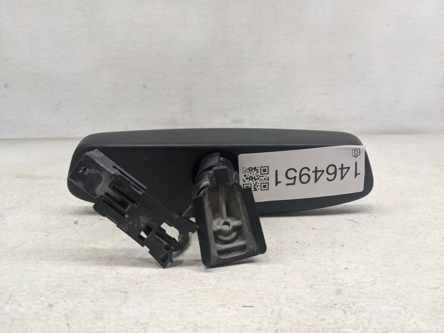 2015 Cadillac Xts Interior Rear View Mirror Replacement OEM P/N:14D103102AA 028006 Fits OEM Used Auto Parts - Oemusedautopar