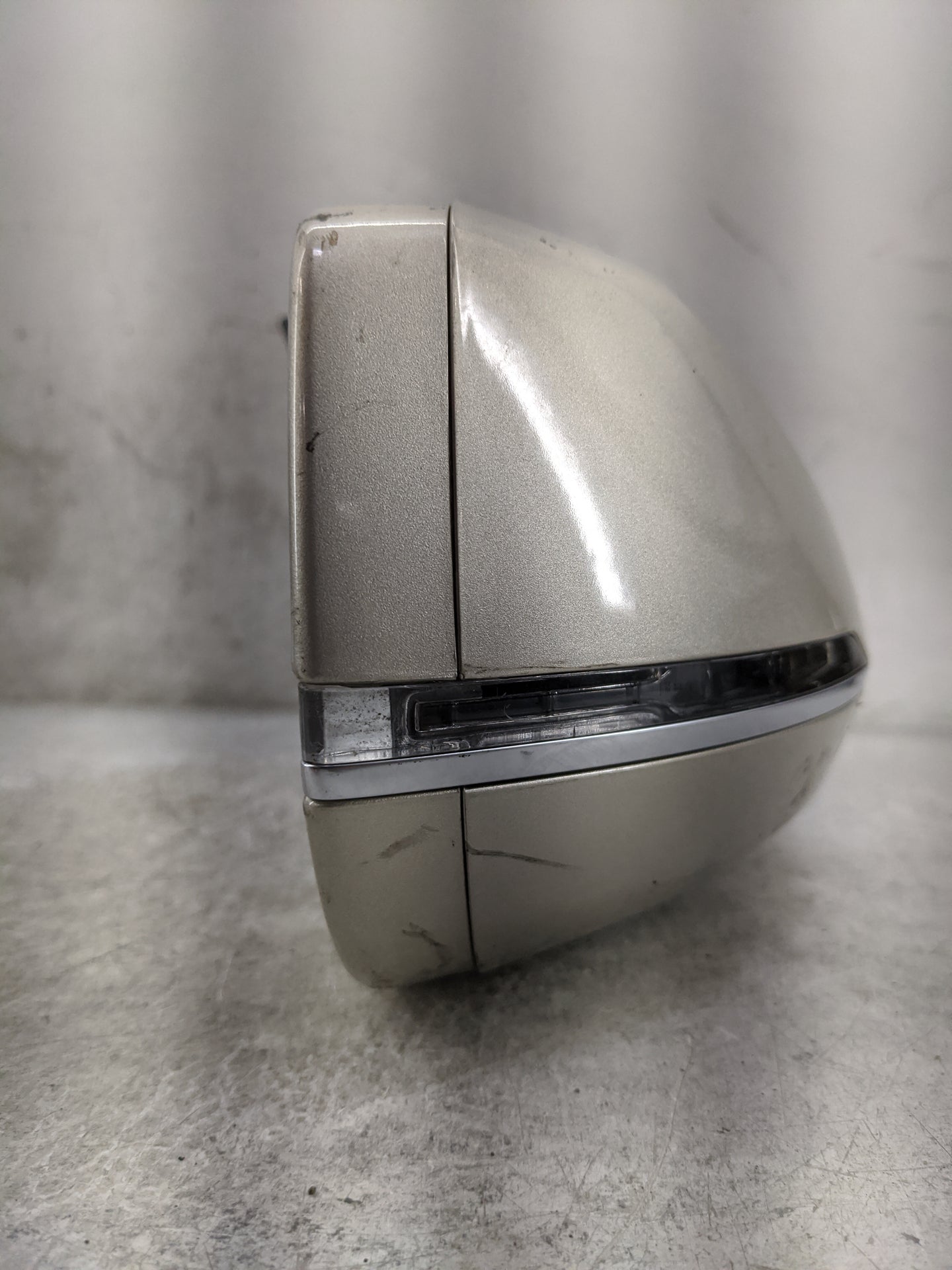 2015 Cadillac Xts Passenger Side View Mirror - Right Door Mirror OEM Used - Oemusedautoparts1.com