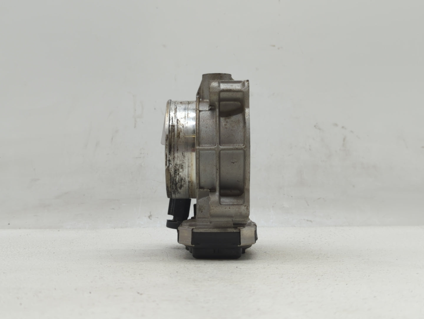 2013-2019 Cadillac Xts Throttle Body P/N:12670981AA 12632172BA Fits Fits 2012 2013 2014 2015 2016 2017 2018 2019 OEM Used Au