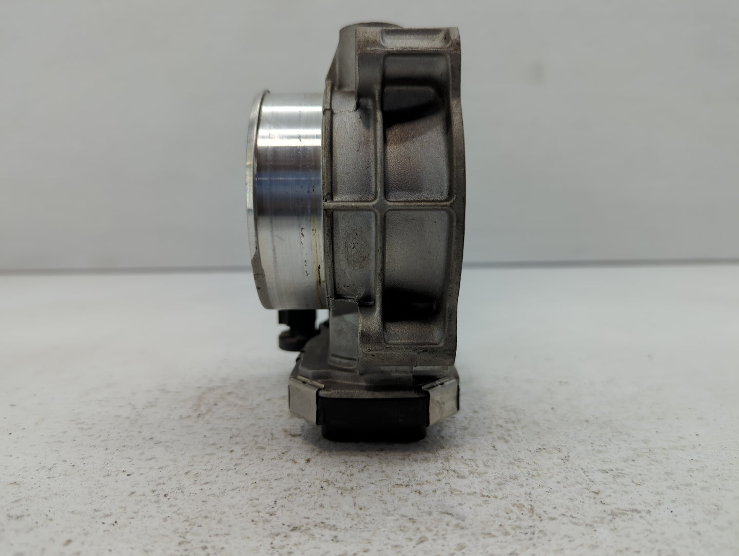 2013-2019 Cadillac Xts Throttle Body P/N:12632172BA Fits Fits 2012 2013 2014 2015 2016 2017 2018 2019 2020 2021 2022 OEM Use