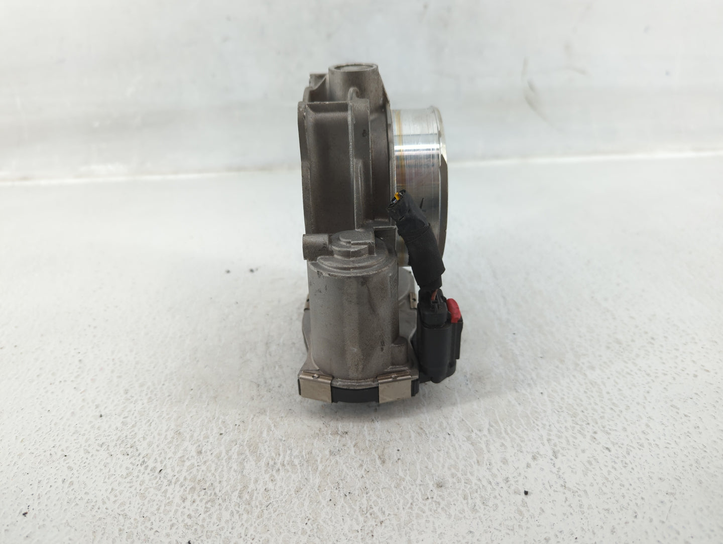 2013-2019 Cadillac Xts Throttle Body P/N:12632172BA Fits Fits 2012 2013 2014 2015 2016 2017 2018 2019 2020 2021 2022 OEM Use