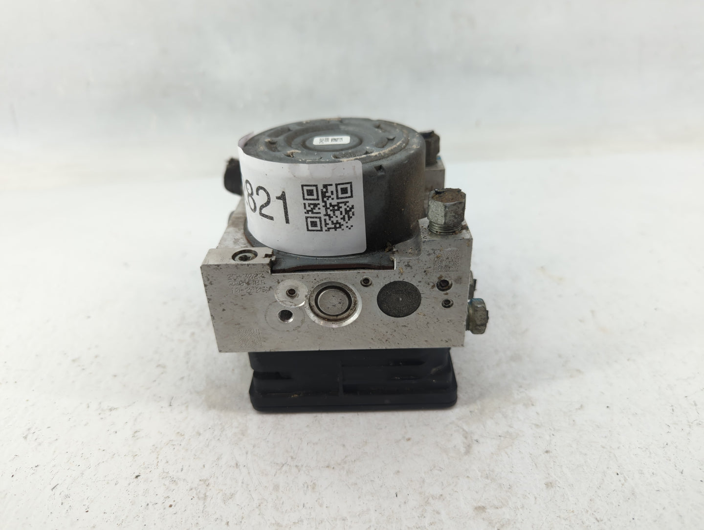 2015 Cadillac Xts ABS Pump Control Module Replacement P/N:23180389 Fits OEM Used Auto Parts - Oemusedautoparts1.com