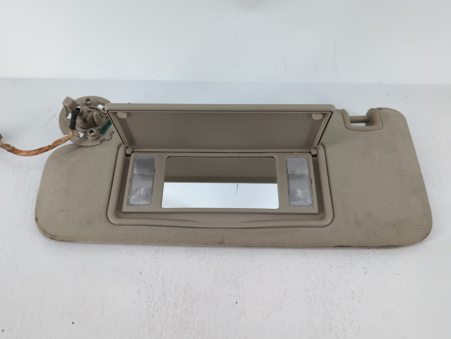 2013-2017 Cadillac Xts Sun Visor Shade Replacement Passenger Right Mirror Fits Fits 2013 2014 2015 2016 2017 OEM Used Auto P