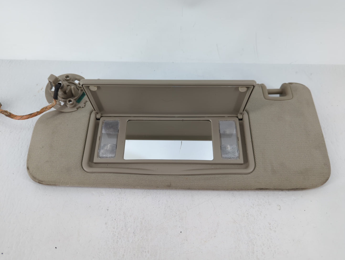2013-2017 Cadillac Xts Sun Visor Shade Replacement Passenger Right Mirror Fits Fits 2013 2014 2015 2016 2017 OEM Used Auto P