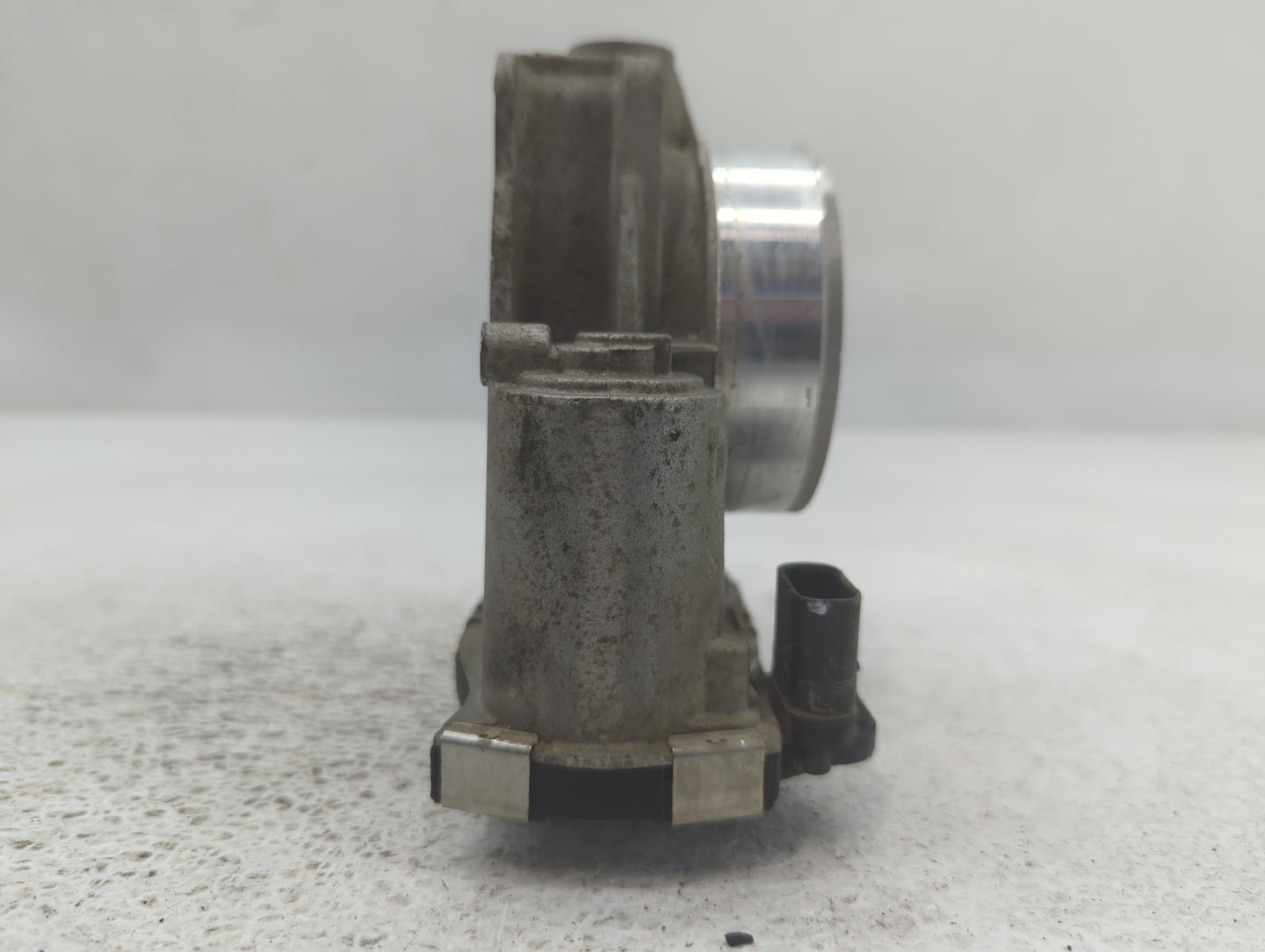 2013-2019 Cadillac Xts Throttle Body P/N:12632172BA Fits Fits 2012 2013 2014 2015 2016 2017 2018 2019 2020 2021 2022 OEM Use