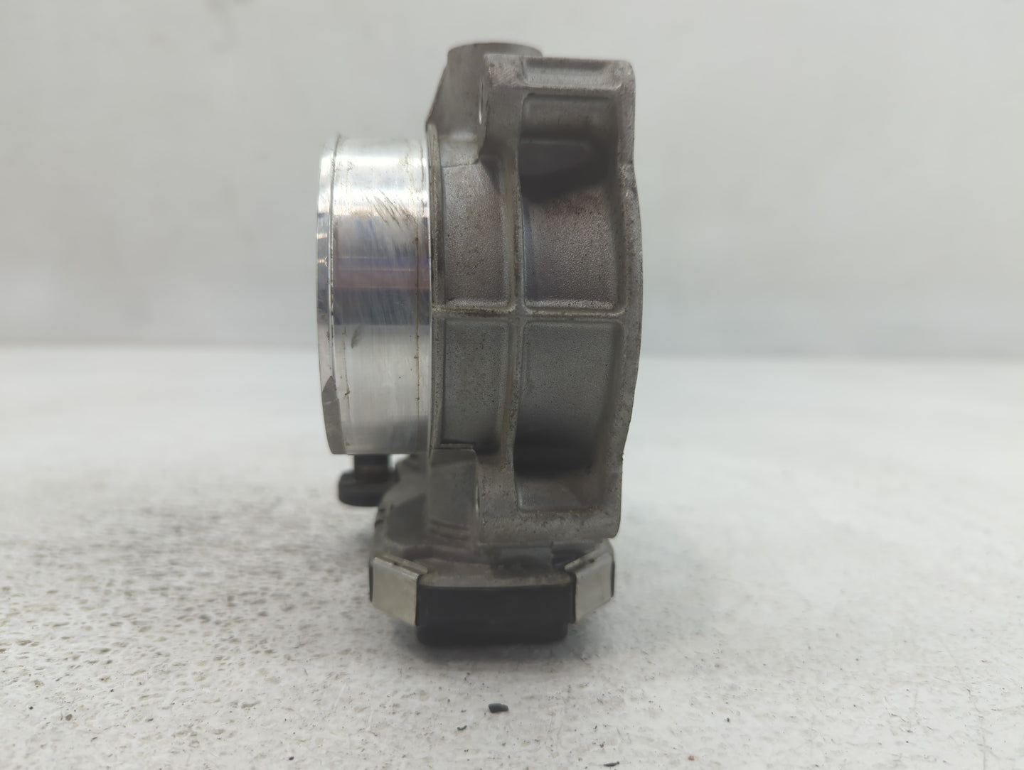 2013-2019 Cadillac Xts Throttle Body P/N:12632172BA Fits Fits 2012 2013 2014 2015 2016 2017 2018 2019 2020 2021 2022 OEM Use