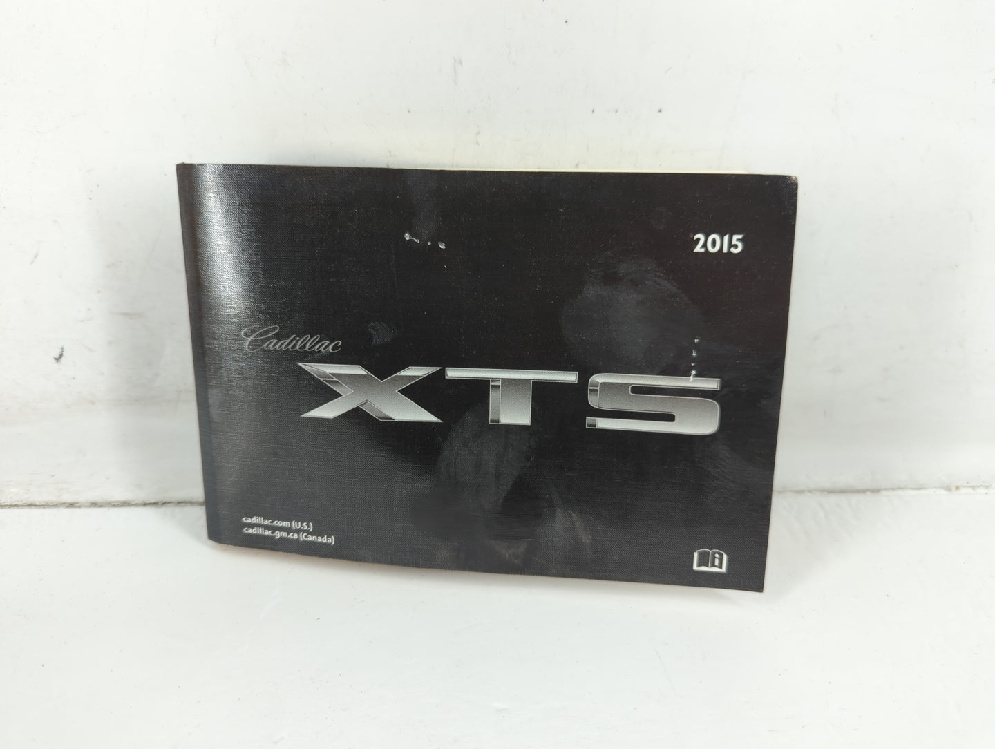 2015 Cadillac Xts Owners Manual Book Guide P/N:22940213 A OEM Used Auto Parts - Oemusedautoparts1.com
