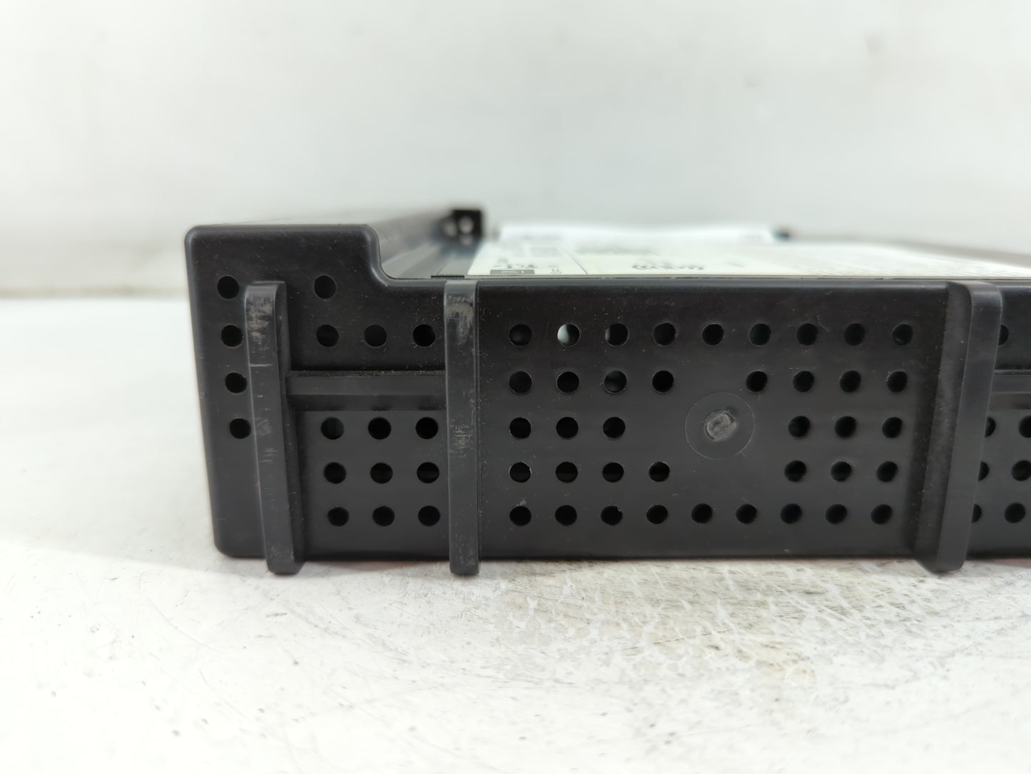 2015 Cadillac Xts Radio AM FM Cd Player Receiver Replacement P/N:13598663 Fits OEM Used Auto Parts - Oemusedautoparts1.com