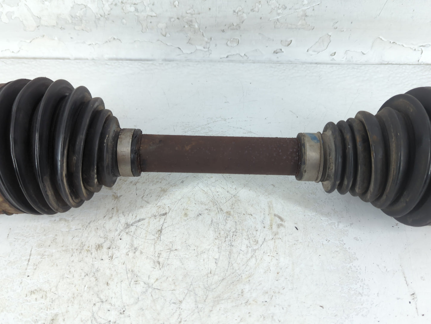 2013-2019 Cadillac Xts Axle Shaft Front Passenger Cv C/v - Oemusedautoparts1.com