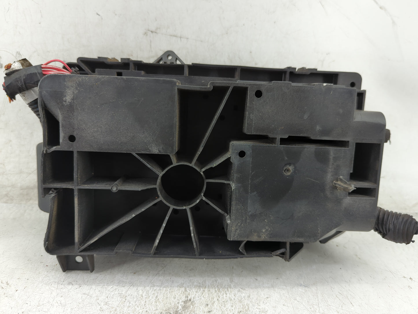2015 Camaro Camaro Fusebox Fuse Box Panel Relay Module Fits Fits 2012 2013 2014 OEM Used Auto Parts - Oemusedautoparts1.com