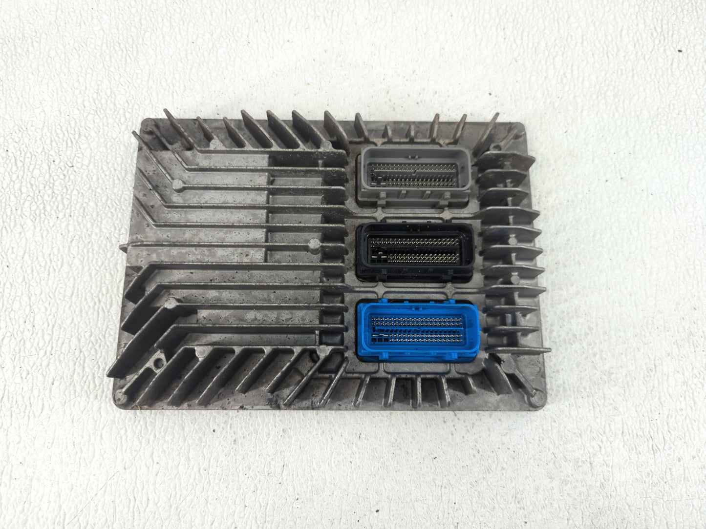 2013-2015 Chevrolet Camaro PCM Engine Control Computer ECU ECM PCU OEM Fits Fits 2013 2014 2015 2016 OEM Used Auto Parts - O