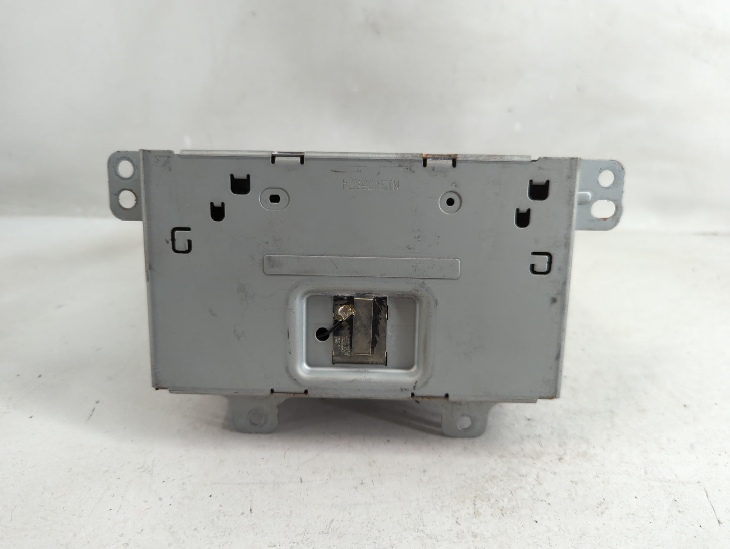 2014-2015 Chevrolet Camaro Radio AM FM Cd Player Receiver Replacement Fits Fits 2014 2015 2016 2017 OEM Used Auto Parts - Oe