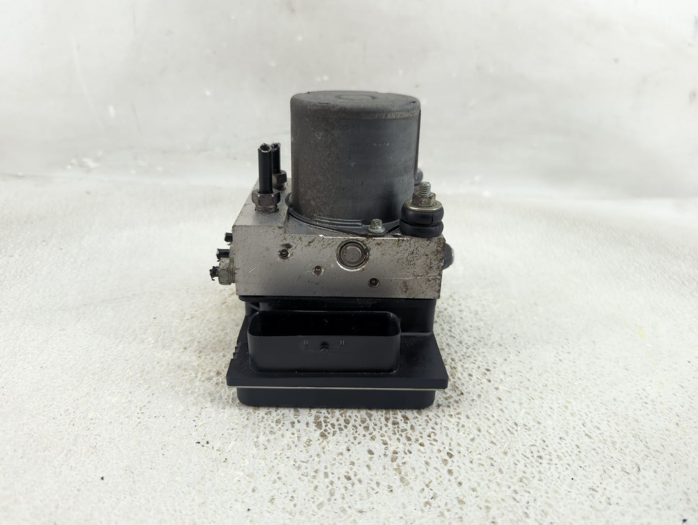 2012-2015 Chevrolet Camaro ABS Pump Control Module Replacement P/N:22914251 Fits Fits 2012 2013 2014 2015 OEM Used Auto Part