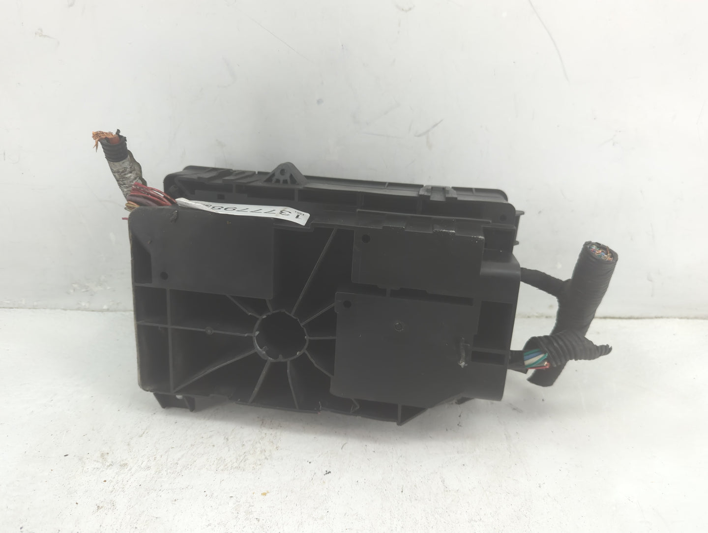 2012-2015 Chevrolet Camaro Fusebox Fuse Box Panel Relay Module P/N:22760636 Fits Fits 2012 2013 2014 2015 OEM Used Auto Part