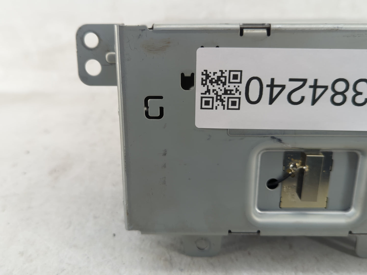 2015 Chevrolet Camaro Radio AM FM Cd Player Receiver Replacement P/N:23289896 Fits Fits 2016 OEM Used Auto Parts - Oemusedau