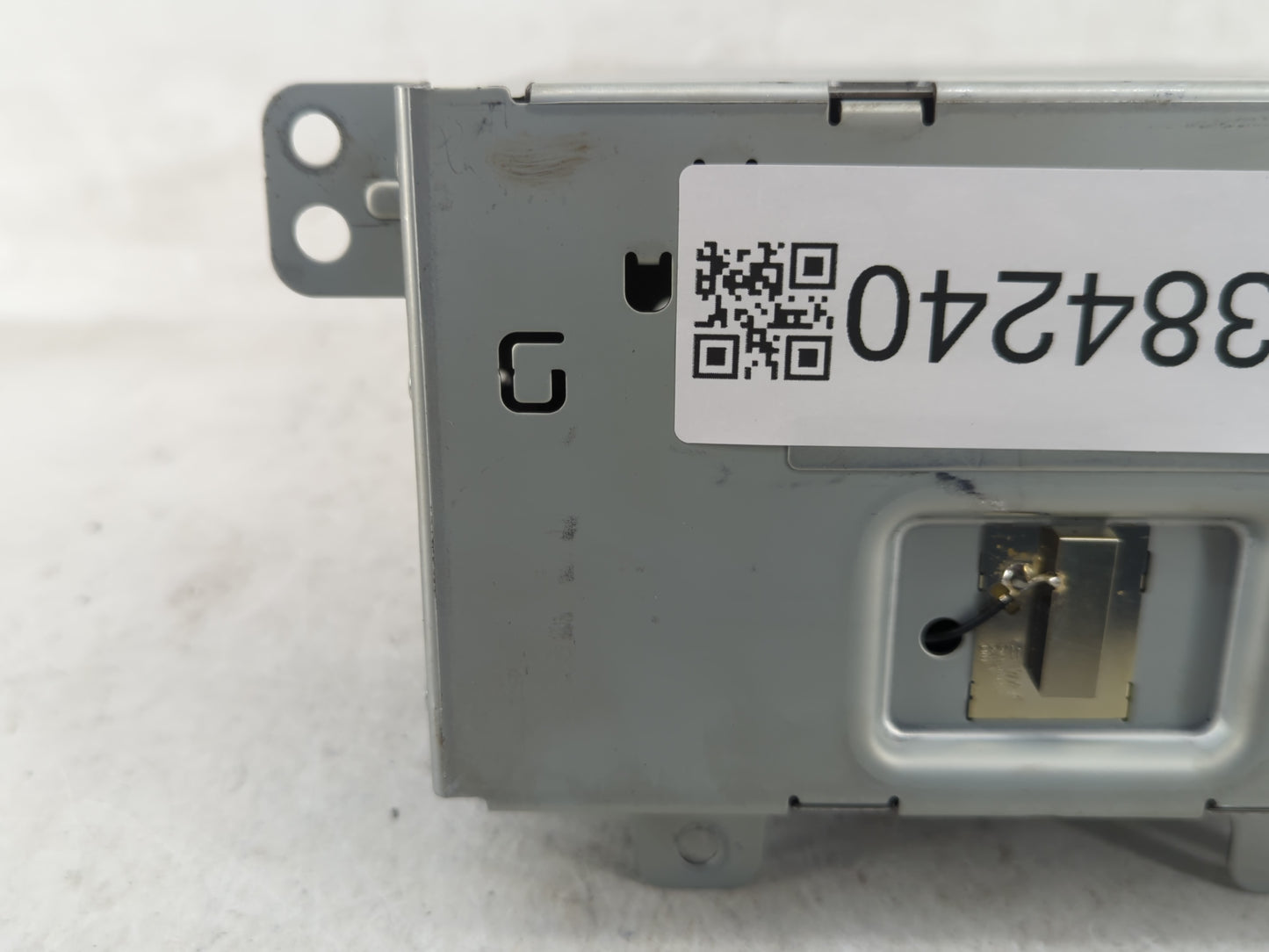 2015 Chevrolet Camaro Radio AM FM Cd Player Receiver Replacement P/N:23289896 Fits Fits 2016 OEM Used Auto Parts - Oemusedau