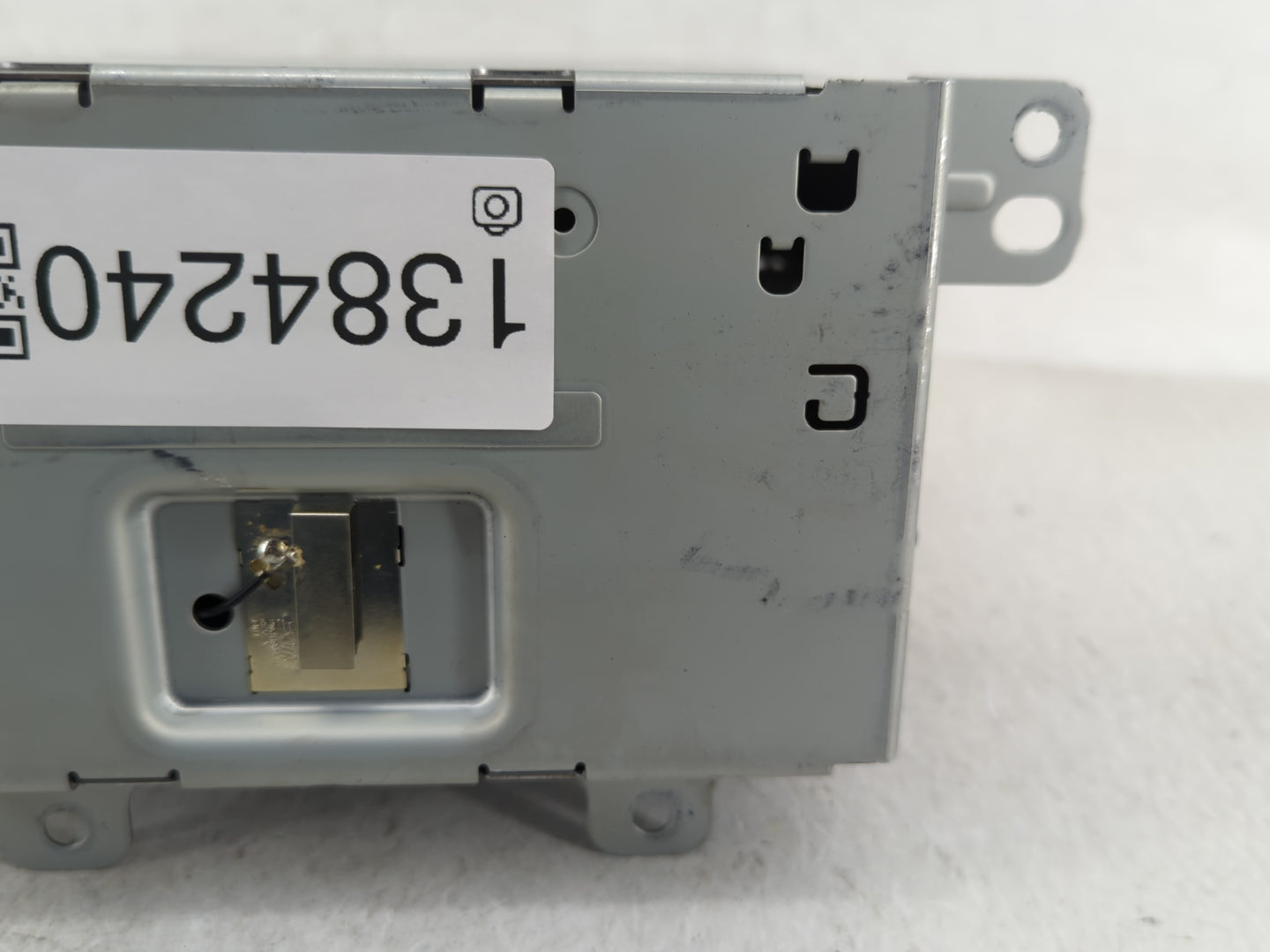 2015 Chevrolet Camaro Radio AM FM Cd Player Receiver Replacement P/N:23289896 Fits Fits 2016 OEM Used Auto Parts - Oemusedau
