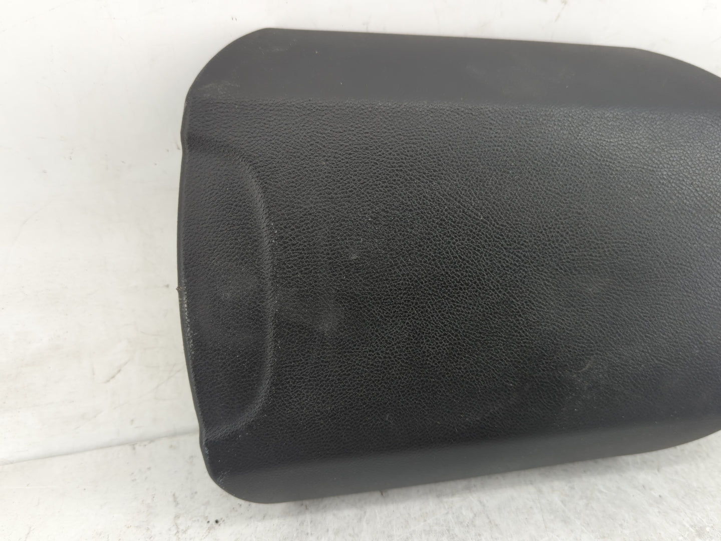 2015 Chevrolet Camaro Center Console Armrest Cover Lid Fits OEM Used Auto Parts - Oemusedautoparts1.com
