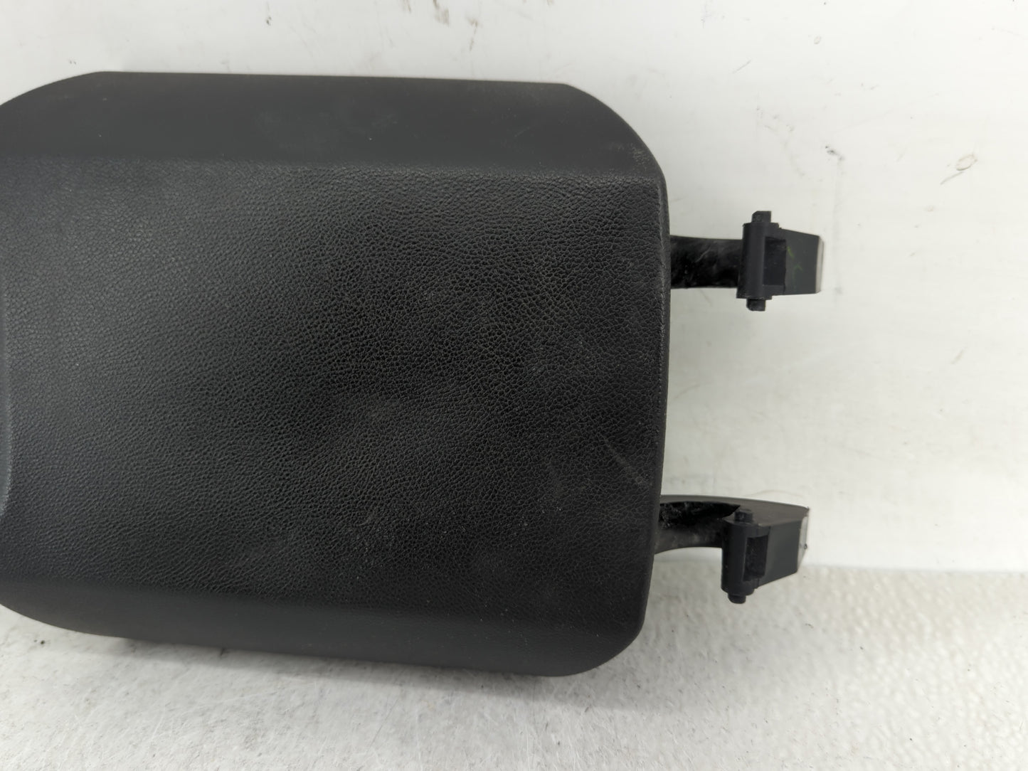 2015 Chevrolet Camaro Center Console Armrest Cover Lid Fits OEM Used Auto Parts - Oemusedautoparts1.com