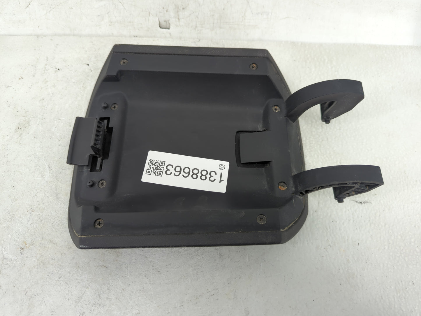 2015 Chevrolet Camaro Center Console Armrest Cover Lid Fits OEM Used Auto Parts - Oemusedautoparts1.com