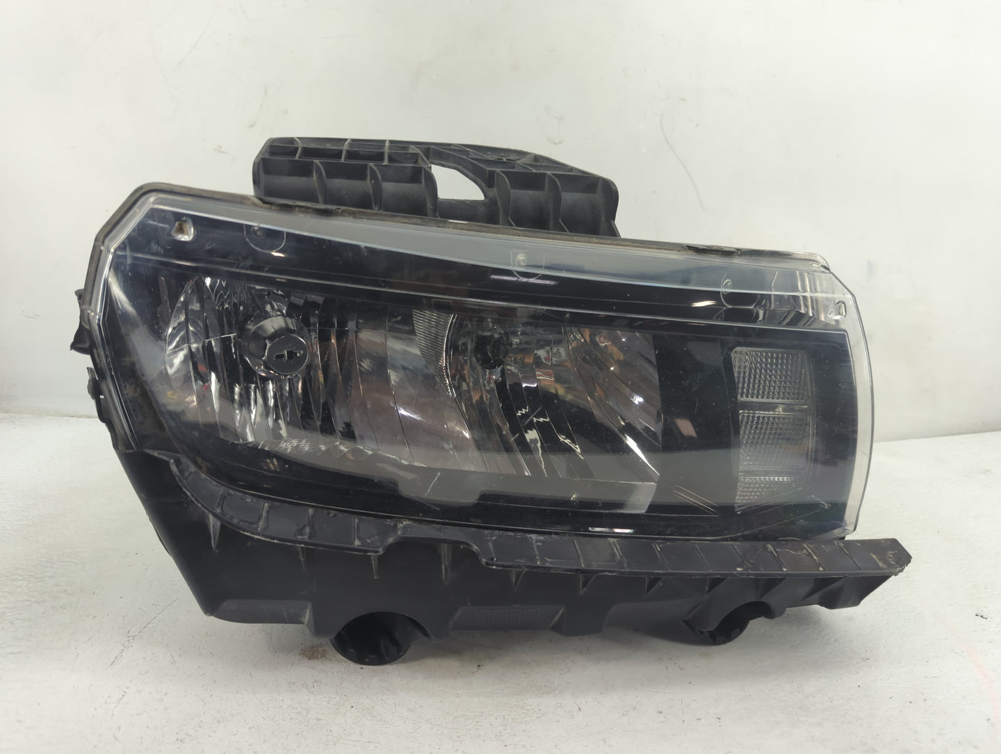 2014-2015 Chevrolet Camaro Passenger Right Oem Head Light Headlight Lamp - Oemusedautoparts1.com