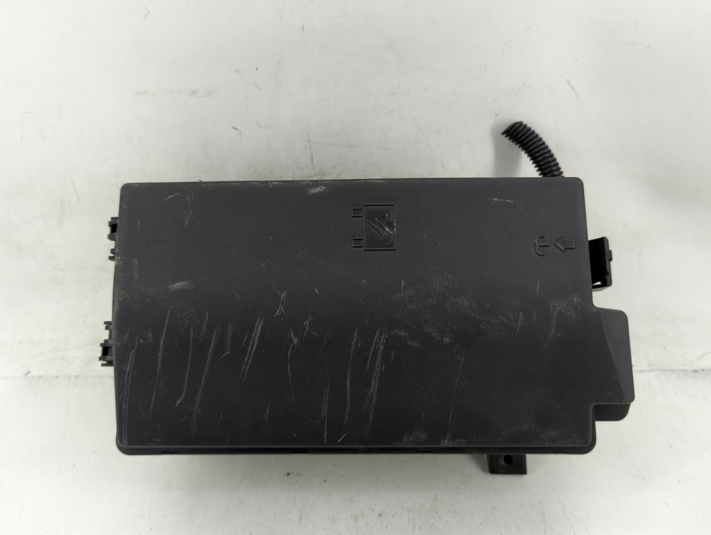 2012-2015 Chevrolet Camaro Fusebox Fuse Box Panel Relay Module P/N:22760636 Fits Fits 2012 2013 2014 2015 OEM Used Auto Part