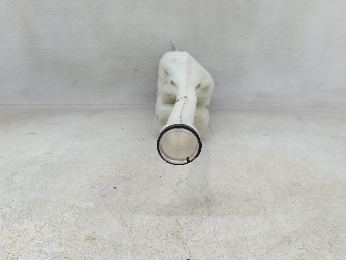 2010-2015 Chevrolet Camaro Windshield Washer Fluid Reservoir Bottle Oem - Oemusedautoparts1.com