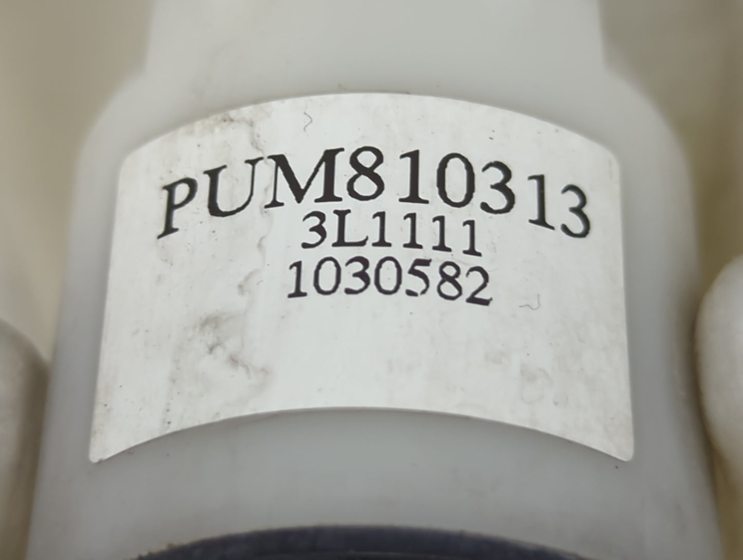 2010-2015 Chevrolet Camaro Windshield Washer Fluid Reservoir Bottle Oem - Oemusedautoparts1.com
