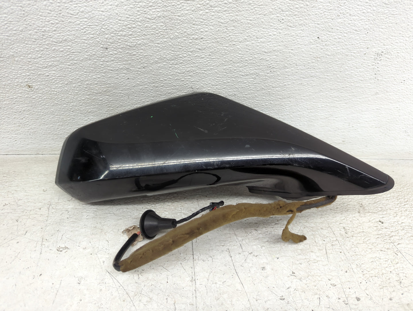 2010-2015 Chevrolet Camaro Passenger Side View Mirror - Right Door Mirror OEM Used - Oemusedautoparts1.com
