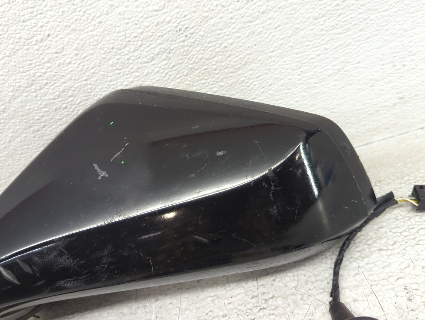 2010-2015 Chevrolet Camaro Driver Side View Mirror - Left Door Mirror OEM Used - Oemusedautoparts1.com