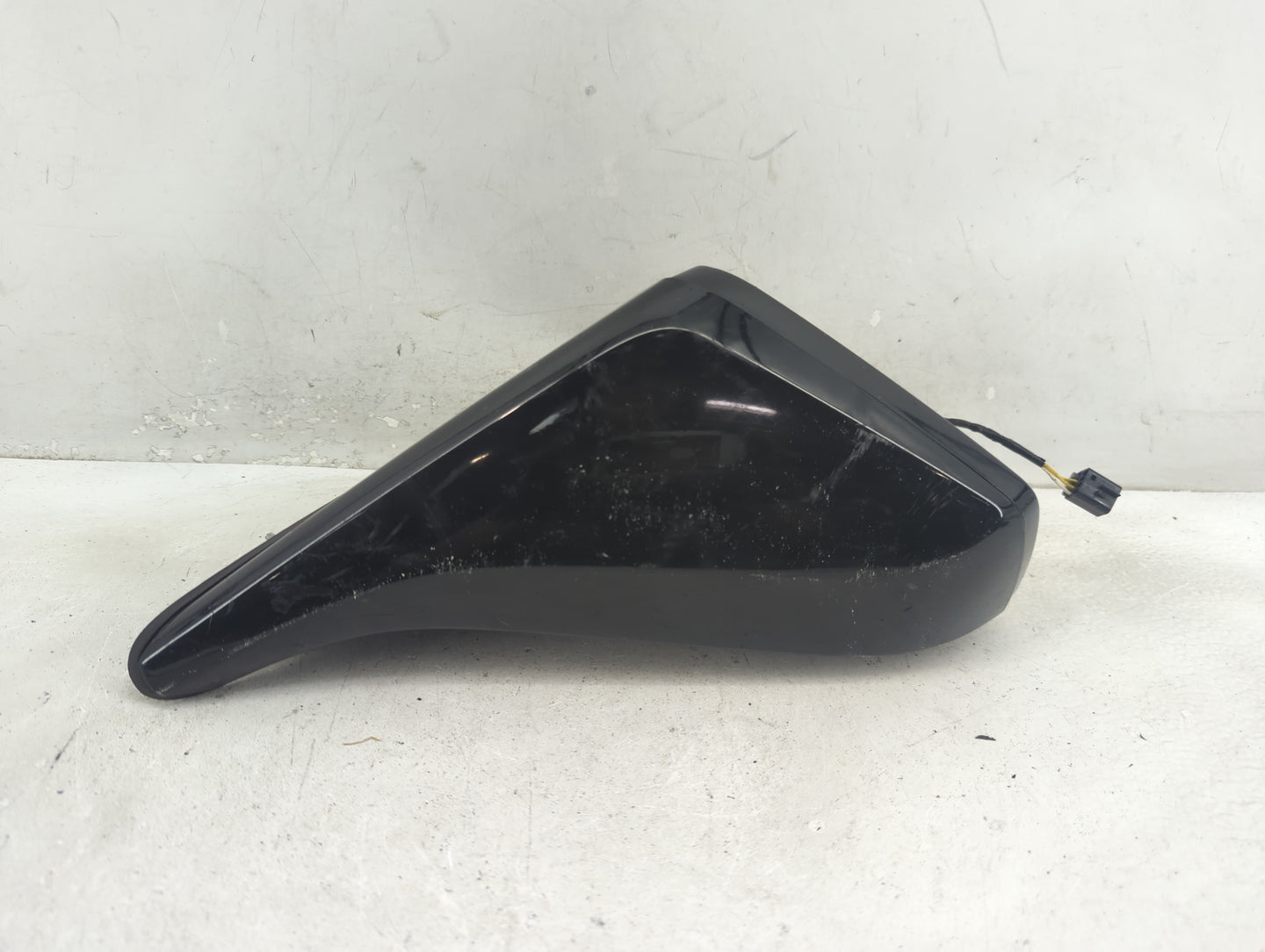 2010-2015 Chevrolet Camaro Driver Side View Mirror - Left Door Mirror OEM Used - Oemusedautoparts1.com
