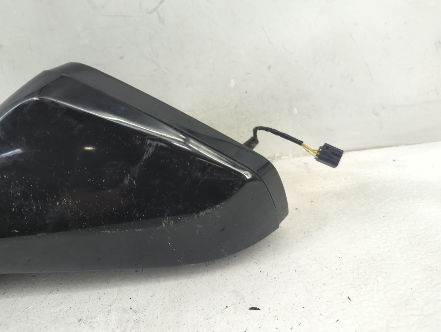 2010-2015 Chevrolet Camaro Driver Side View Mirror - Left Door Mirror OEM Used - Oemusedautoparts1.com