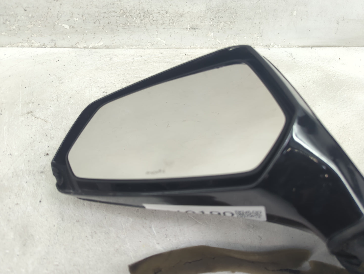 2010-2015 Chevrolet Camaro Driver Side View Mirror - Left Door Mirror OEM Used - Oemusedautoparts1.com
