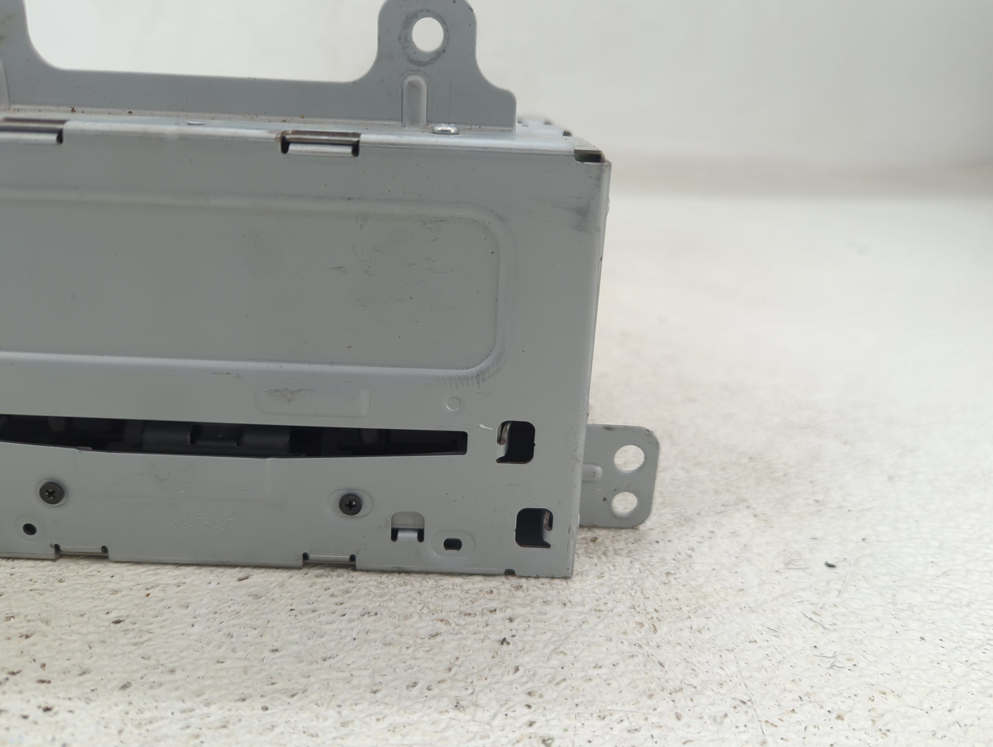 2015 Chevrolet Camaro Radio AM FM Cd Player Receiver Replacement P/N:2GC 035 869 Fits Fits 2016 OEM Used Auto Parts - Oemuse