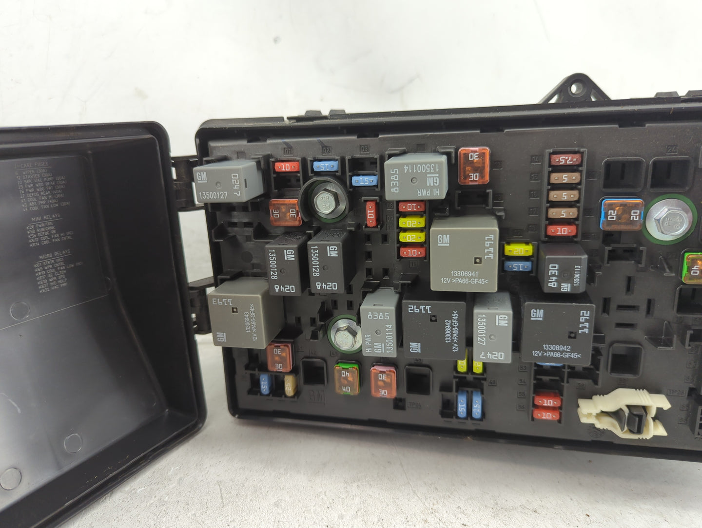 2012-2015 Chevrolet Camaro Fusebox Fuse Box Panel Relay Module Fits Fits 2012 2013 2014 2015 OEM Used Auto Parts - Oemusedau
