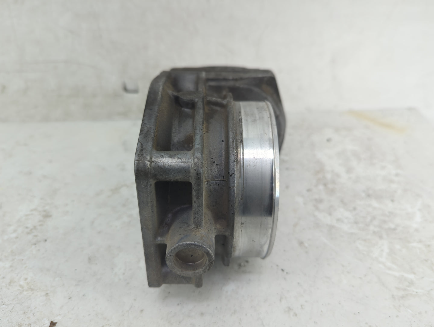 2010-2015 Chevrolet Camaro Throttle Body Fits Fits 2009 2010 2011 2012 2013 2014 2015 2016 2017 OEM Used Auto Parts - Oemuse
