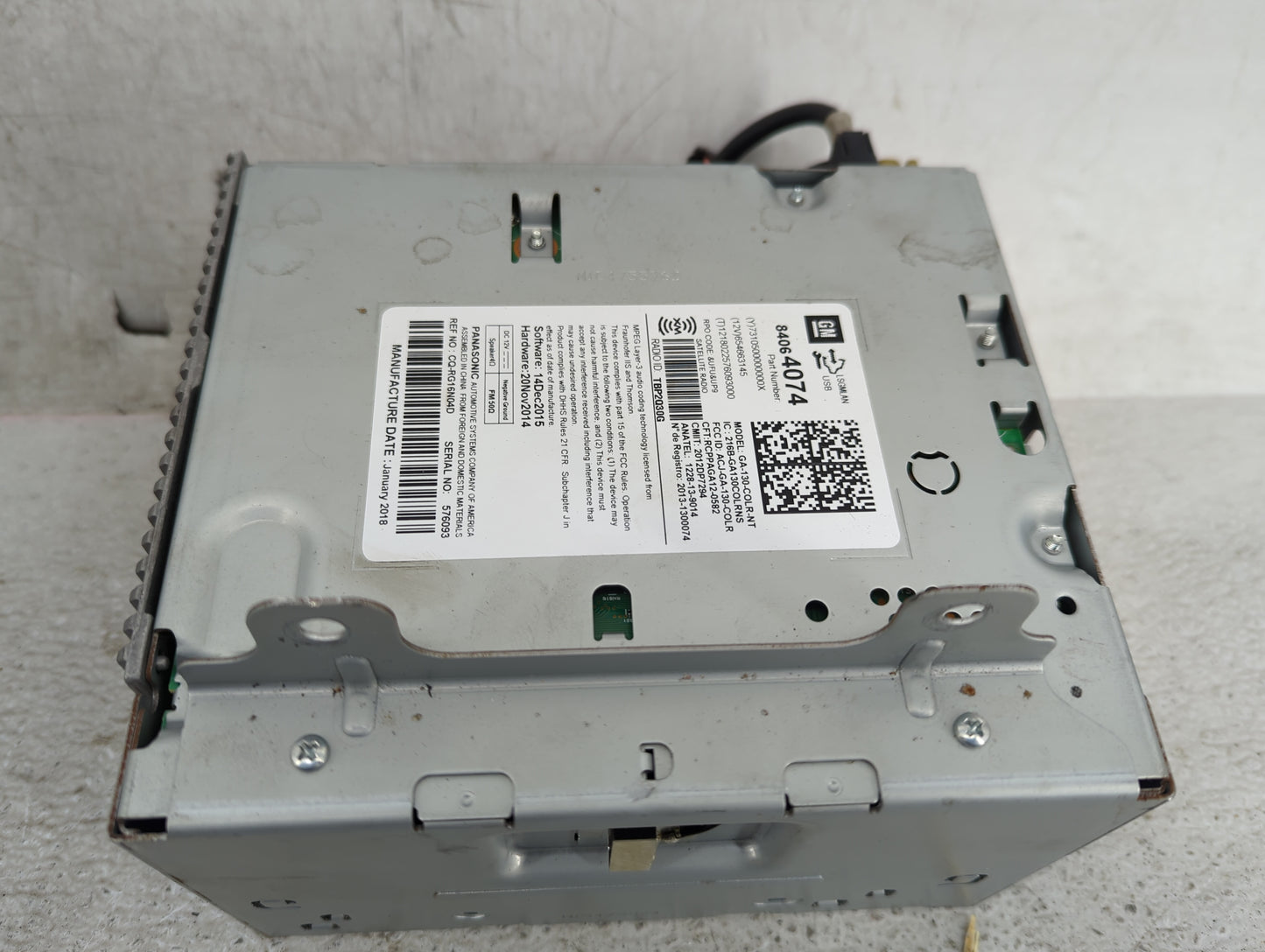 2015 Chevrolet Camaro Radio AM FM Cd Player Receiver Replacement P/N:84064074 GA-130-COLR-NT, CQ-RG15N04D, TBP2030G Fits Fit